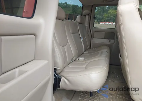 2007 Chevrolet Silverado 2500Hd Classic Lt1 from USA, damaged, VIN 1GCHK29DX7E153674